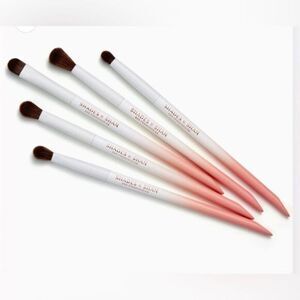 NWT Shades By Shan Blush Wedding 5 Piece Makeup Brush Set